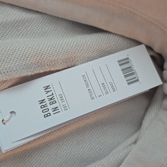 525 America Light Gray Hoodie Sweater SZ Small - Picture 6 of 6